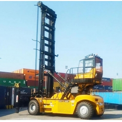 港口專用設(shè)備（正面吊、集卡、堆高機(jī)）系列電機(jī)